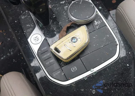 2023 BMW 228 Gran Coupe I Sdrive z USA, uszkodzony, nr VIN WBA53AK02P7M57682